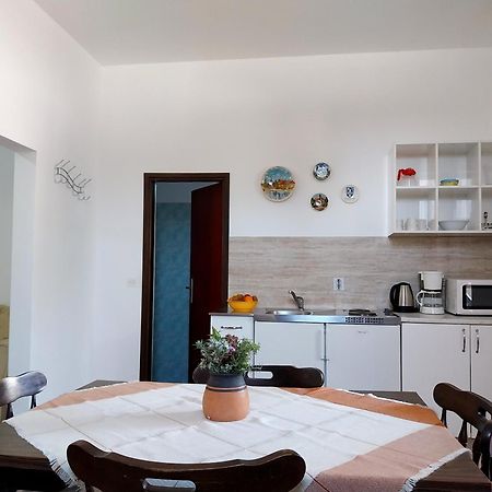 Apartment Mara Porec Exterior photo