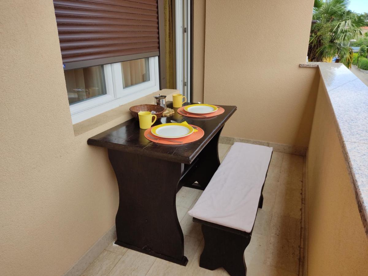 Apartment Mara Porec Exterior photo
