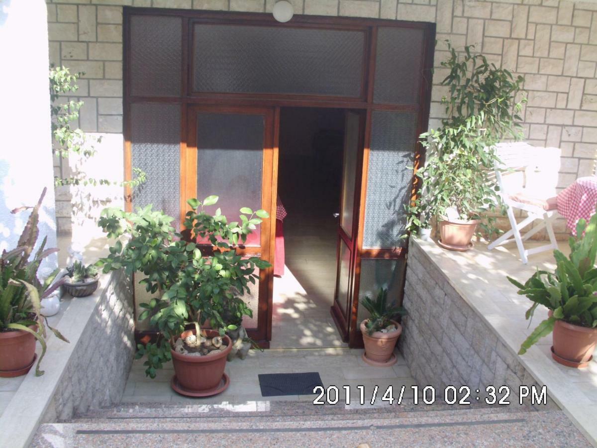 Apartment Mara Porec Exterior photo